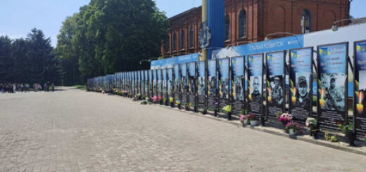 Алея героїв Красноград